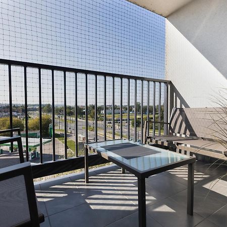 Podgorze Lipska Pet-Friendly Apartment With Balcony And Parking By Renters Prestige Краков Экстерьер фото