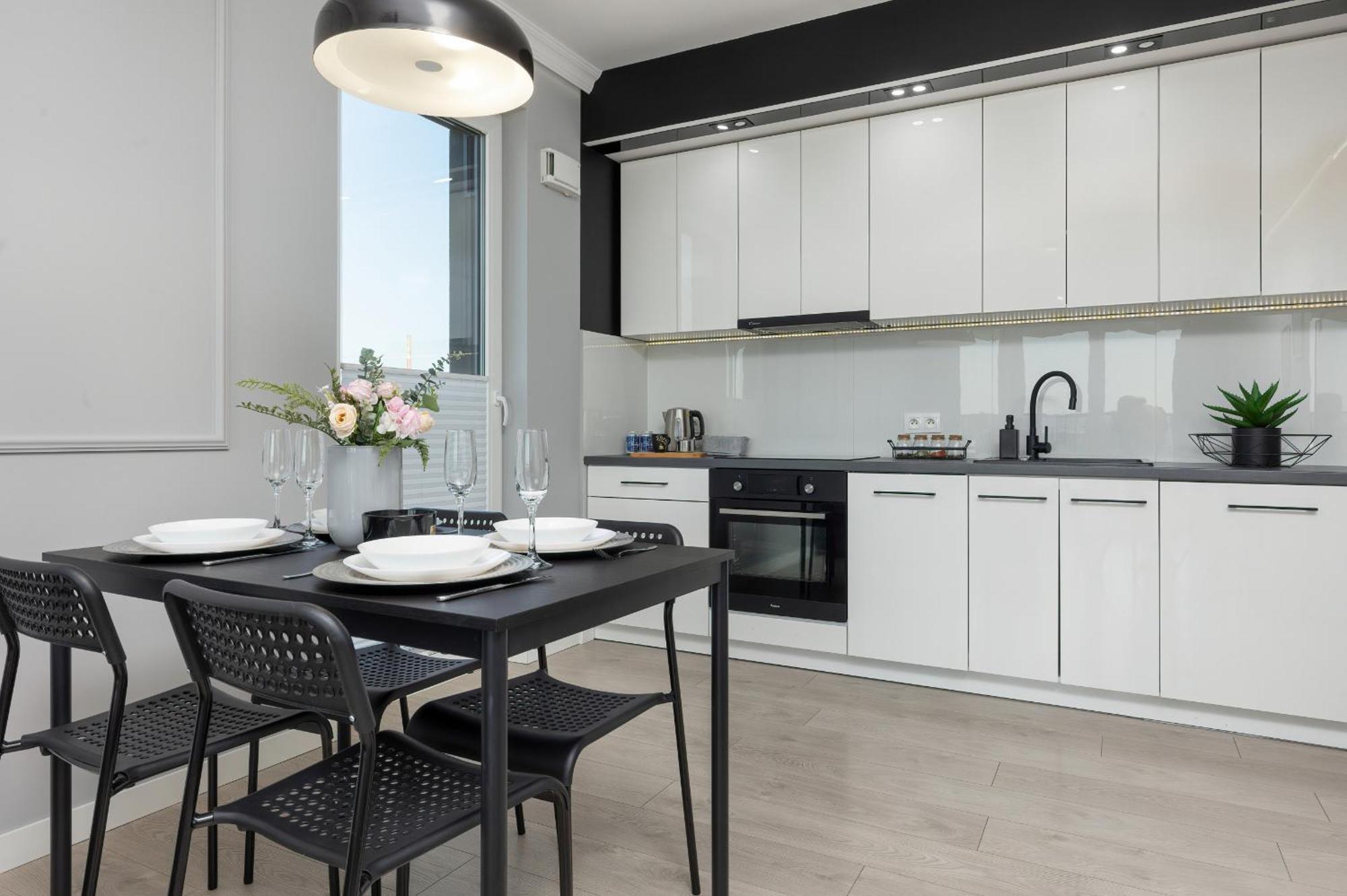 Podgorze Lipska Pet-Friendly Apartment With Balcony And Parking By Renters Prestige Краков Экстерьер фото